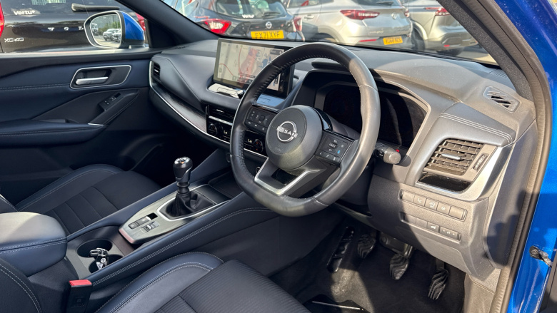 Nissan Qashqai 1.3 DiG-T MH Tekna 5dr Petrol Hatchback